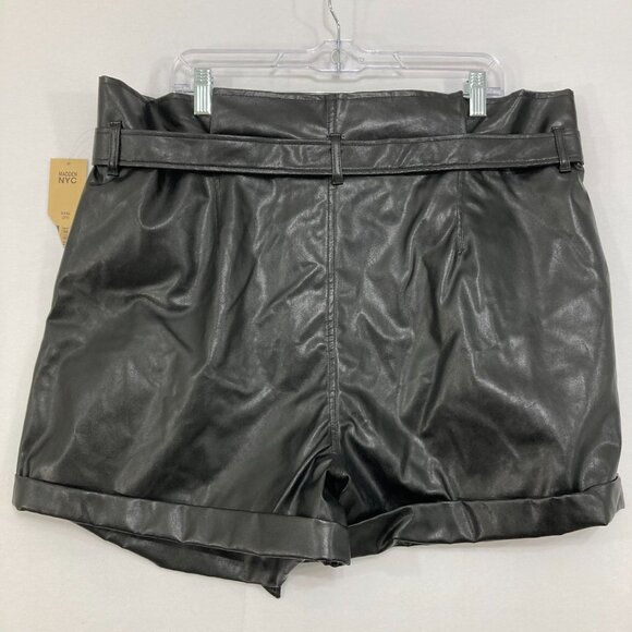 New Madden NYC size XXXL Black Faux Leather Belted High Rise Shorts - Picture 9 of 11
